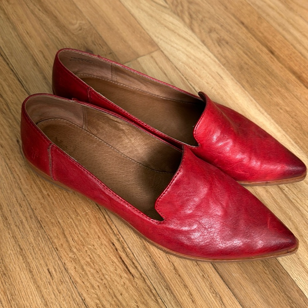 Frye Kenzie Pointed Toe Venetian Flats - Sz 8.5 Red, minimal wear